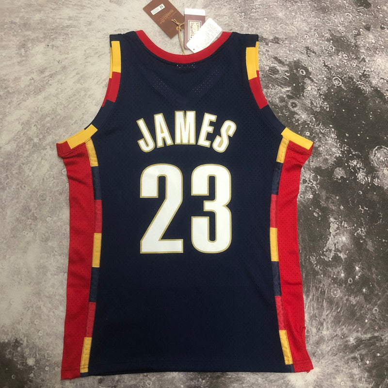 Regata Cleveland Cavaliers Mitchell & Ness Alternative Edition 08/09 - Rei da Pelada