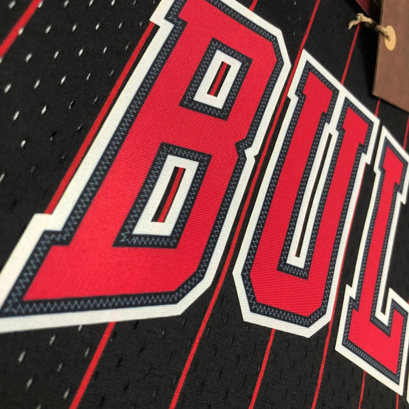 Regata Mitchell & Ness Chicago Bulls 1995-1996 Preta - Rei da Pelada