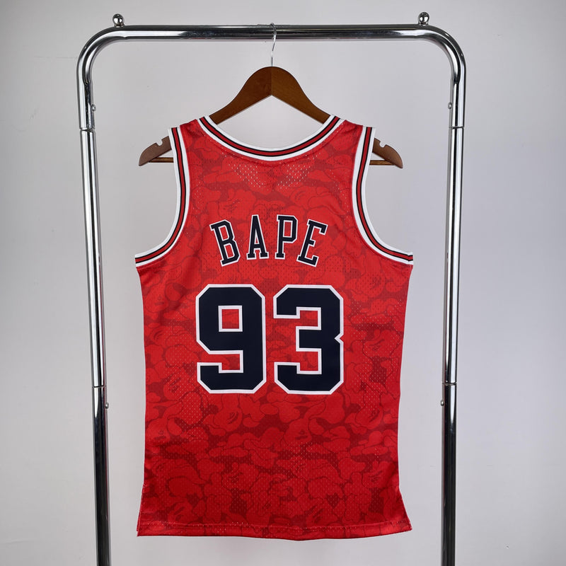 Regata Mitchell & Ness x BAPE - Chicago Bulls - Rei da Pelada