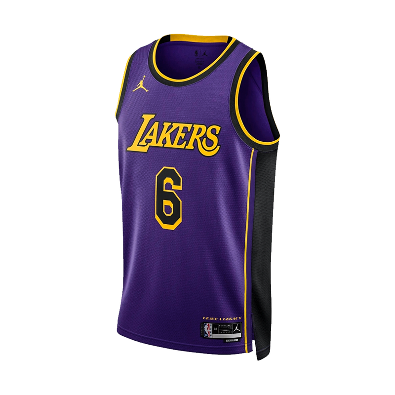 Regata Jordan - Los Angeles Lakers Statement Edition 2022/2023 - Swingman - Rei da Pelada