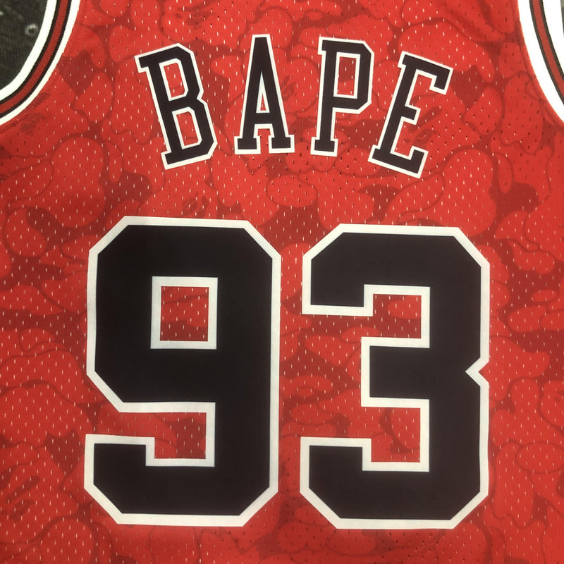 Regata Mitchell & Ness x BAPE - Chicago Bulls - Rei da Pelada