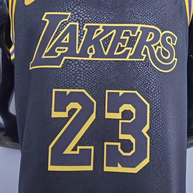 Regata NBA Los Angeles Lakers 2021 - LeBron James nº 23 - Mamba Negra Swingman Edition - Preta -