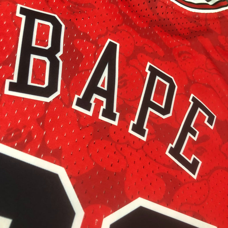 Regata Mitchell & Ness x BAPE - Chicago Bulls - Rei da Pelada